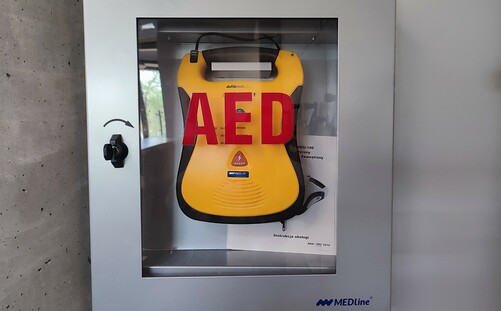 Automatyczne Defibrylatory Zewnętrzne (AED) w obiektach Uniwersytetu Zielonogórskiego